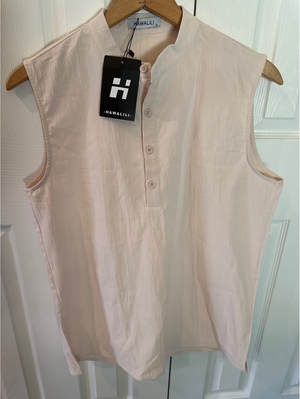 Hawalili Sleeveless Button-Up Top in Cream, Size Small